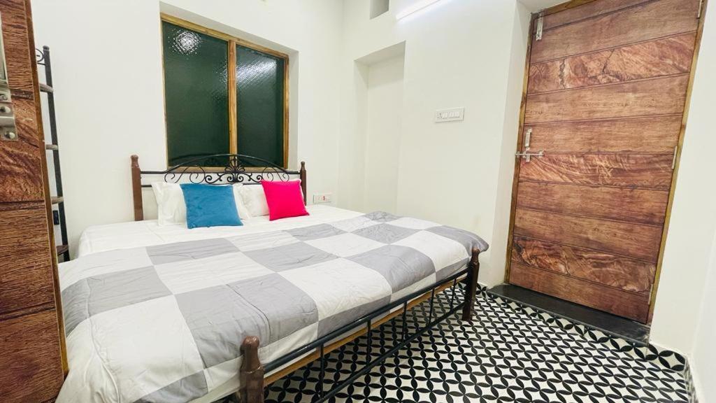The Little Castle - Boutique Home Stay Джодхпур Экстерьер фото